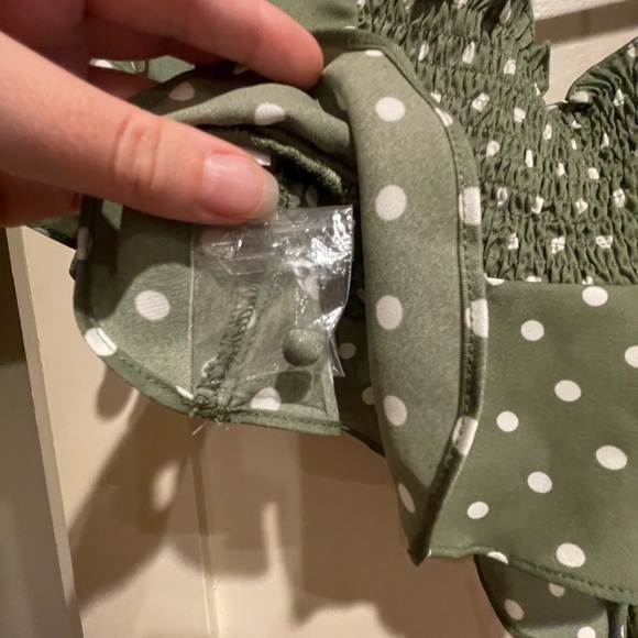 Madrid style crop top green with white polka dots - Picture 6 of 9